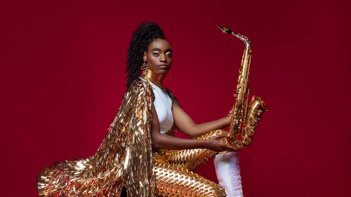 © Elizabeth Leitzell